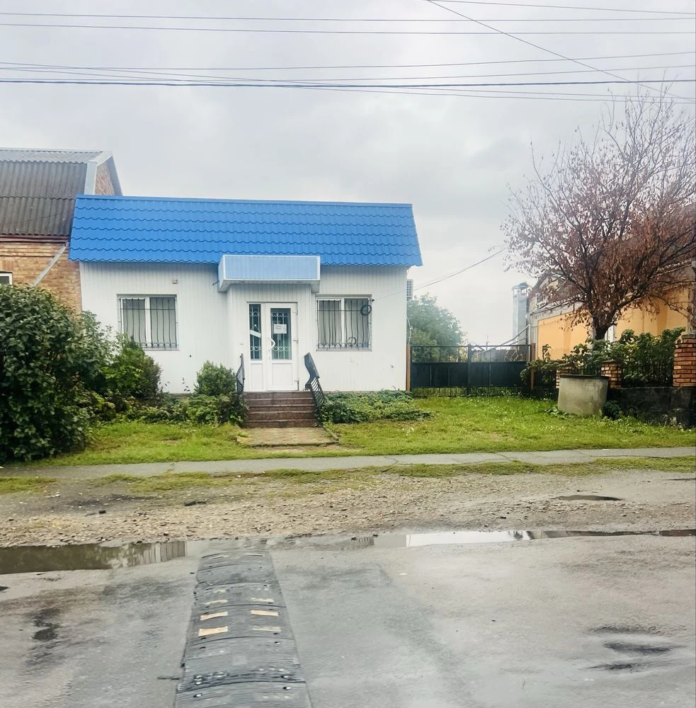 Продається будинок з можливістю вести бізнес в центральній ч