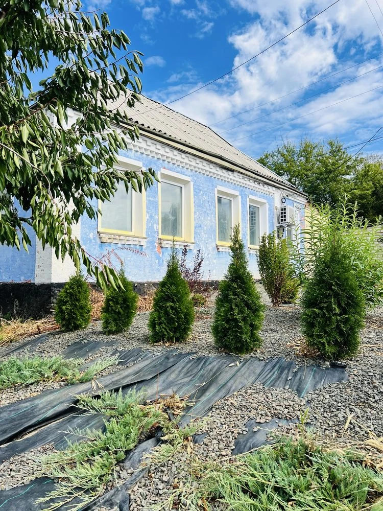 Продається будинок та бізнес СТО в місті Городище Черкаська