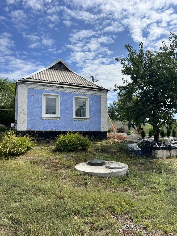 Продається будинок та бізнес СТО в місті Городище Черкаська