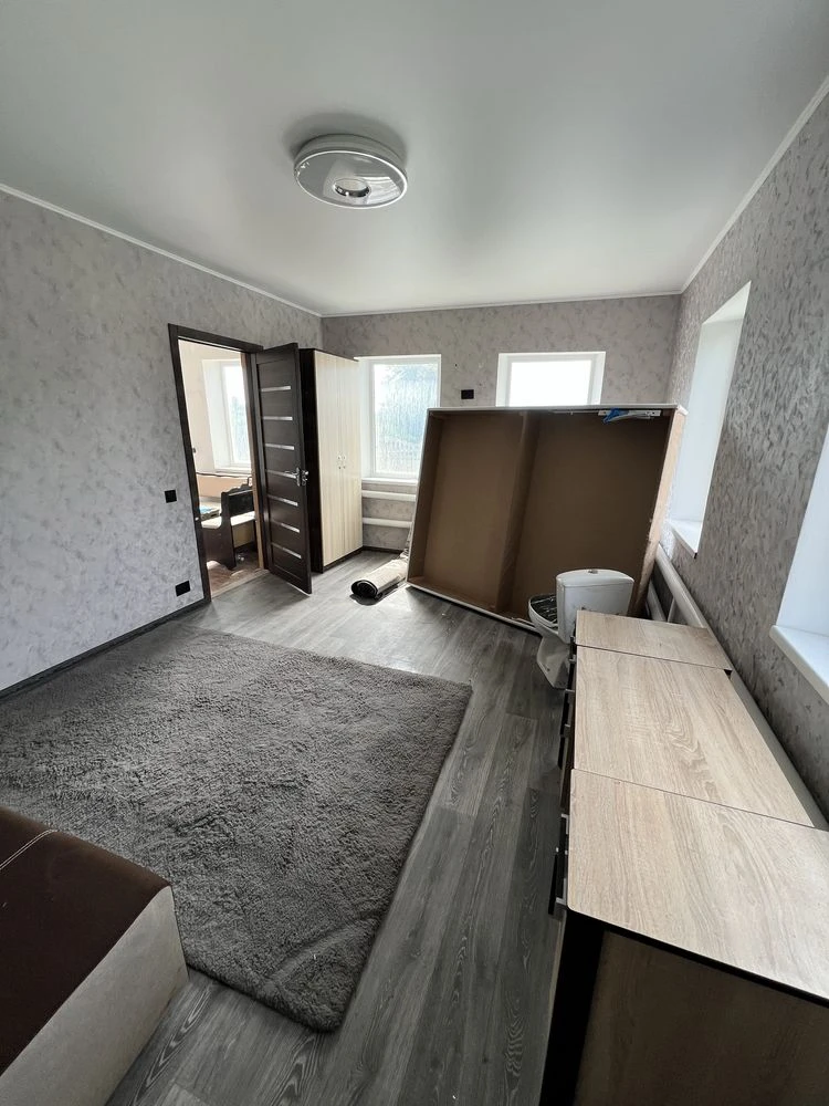 Продається будинок та бізнес СТО в місті Городище Черкаська