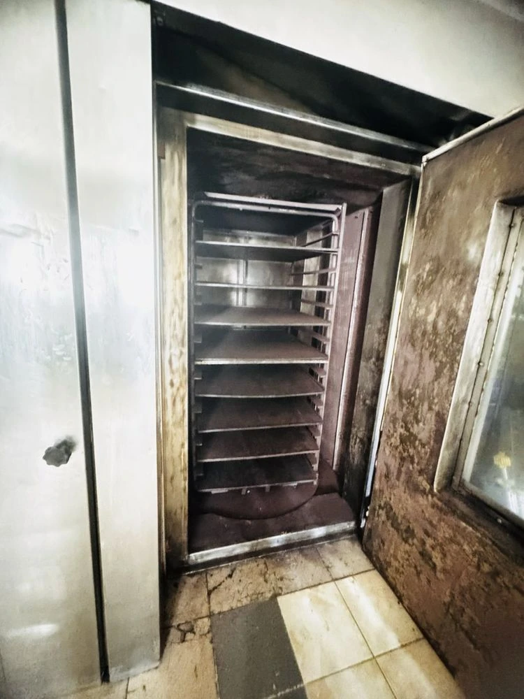 Продається будинок  з вбудованою пекарнею площею 147м2 в м.Г