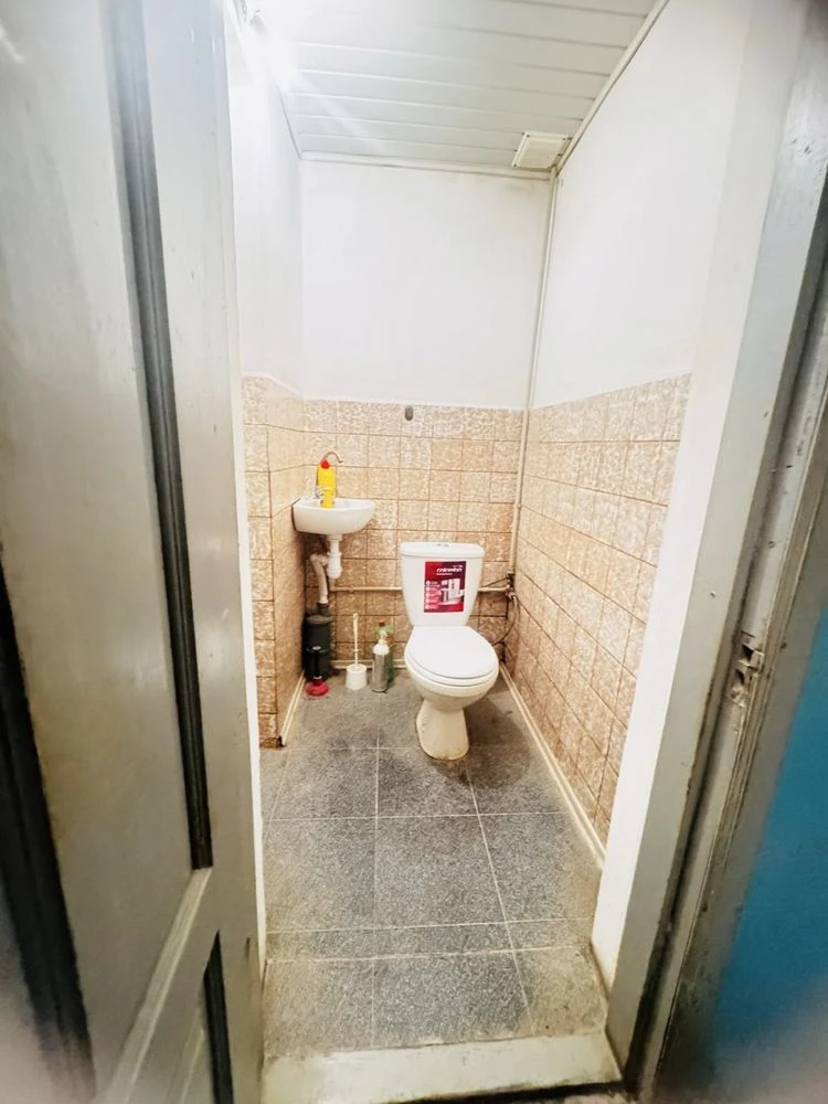 Продається будинок  з вбудованою пекарнею площею 147м2 в м.Г