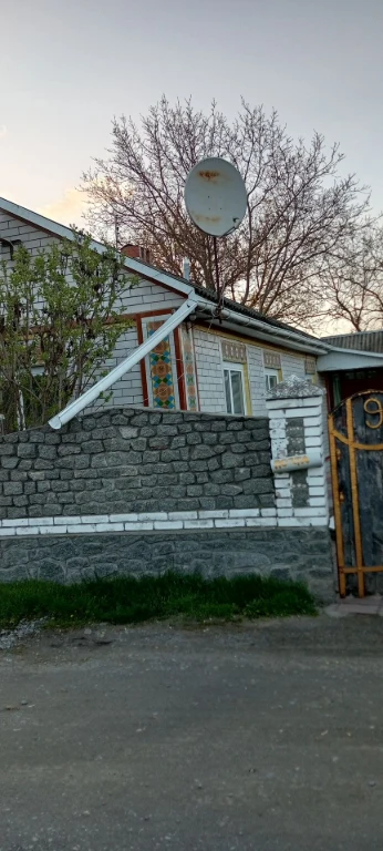 Продажа майна будинок