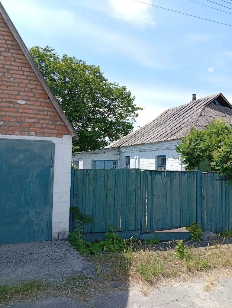 Продається терміново будинок