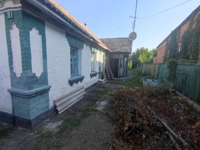Продаж будинку центр 17900$