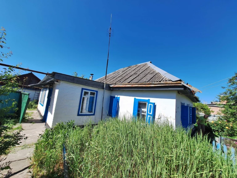 Будинок 59.4 м2. Центр міста.