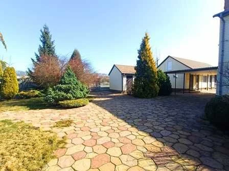 Продаж Сучасного Котеджу в тихій місцині!