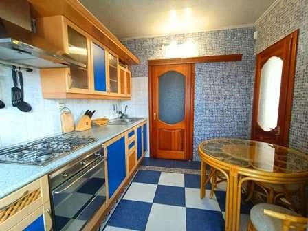 Продаж Сучасного Котеджу в тихій місцині!