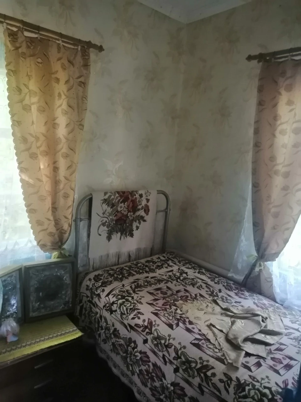 Пролається будинок в селі Матвіївка