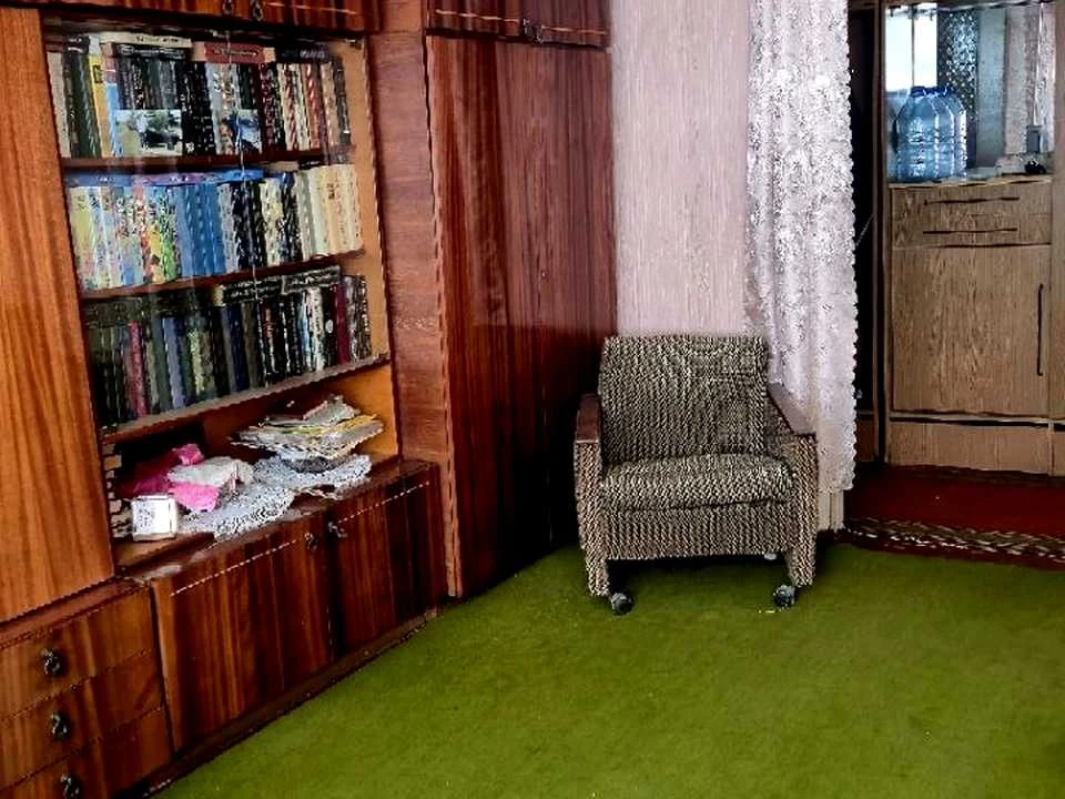 Apartment. Dnipro, Semaforna Street.