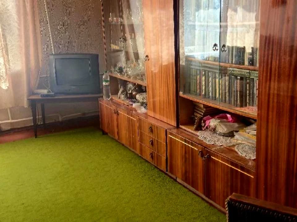 Apartment. Dnipro, Semaforna Street.