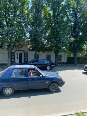 Продам половина будинку для проживання і комерції