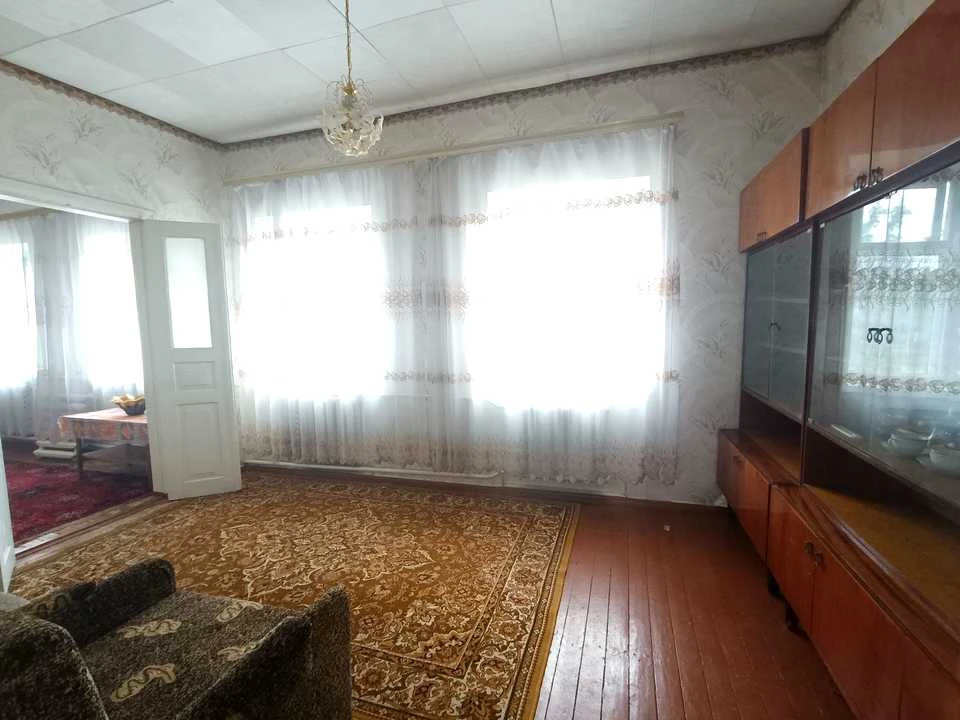 Будинок. Золотоноша, Гоголя