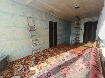 Продаж будинка із 6 кімнатами в зручній локації!