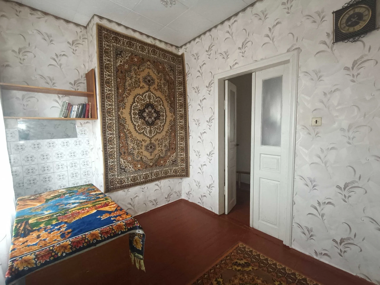 Продаж будинка із 6 кімнатами в зручній локації!