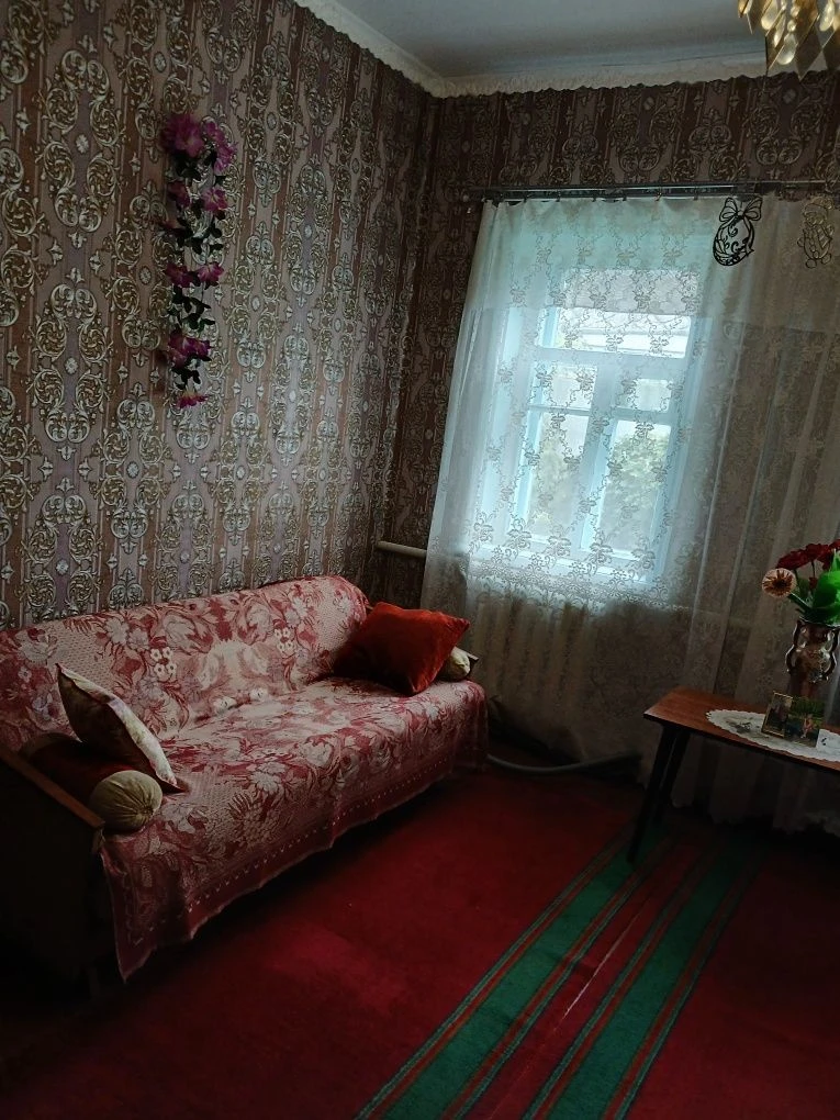 Продаж будинку 102 кв.м. з гаражем та ділянкою  10 сот. райо