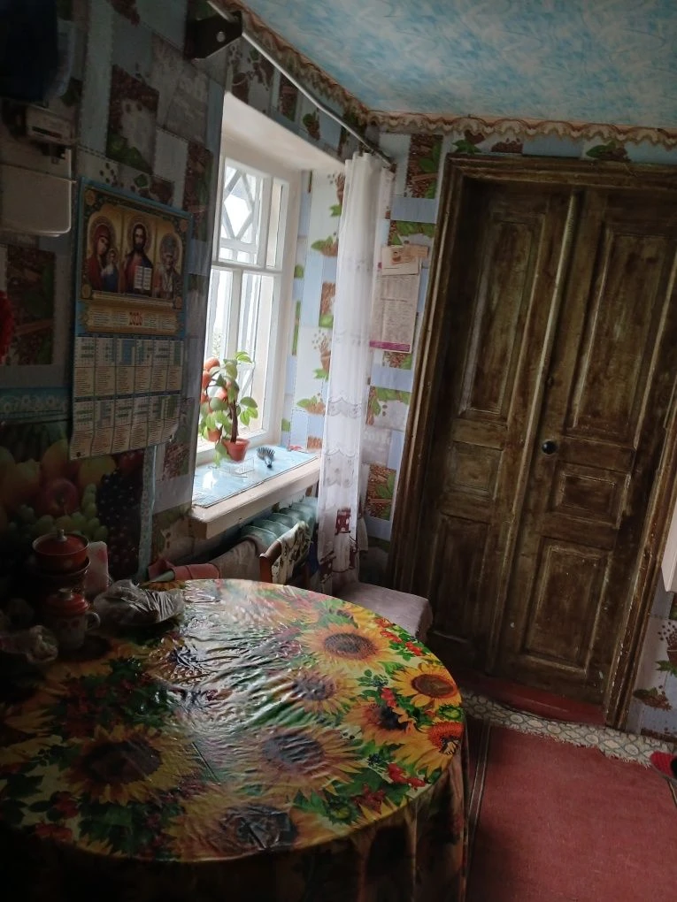 Продаж будинку 102 кв.м. з гаражем та ділянкою  10 сот. райо