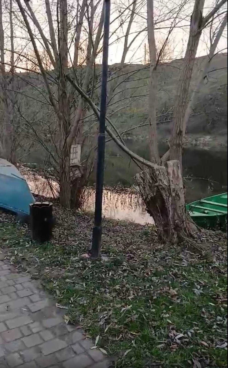 Продаж гарної ділянки з будинком м. Кам’янка
