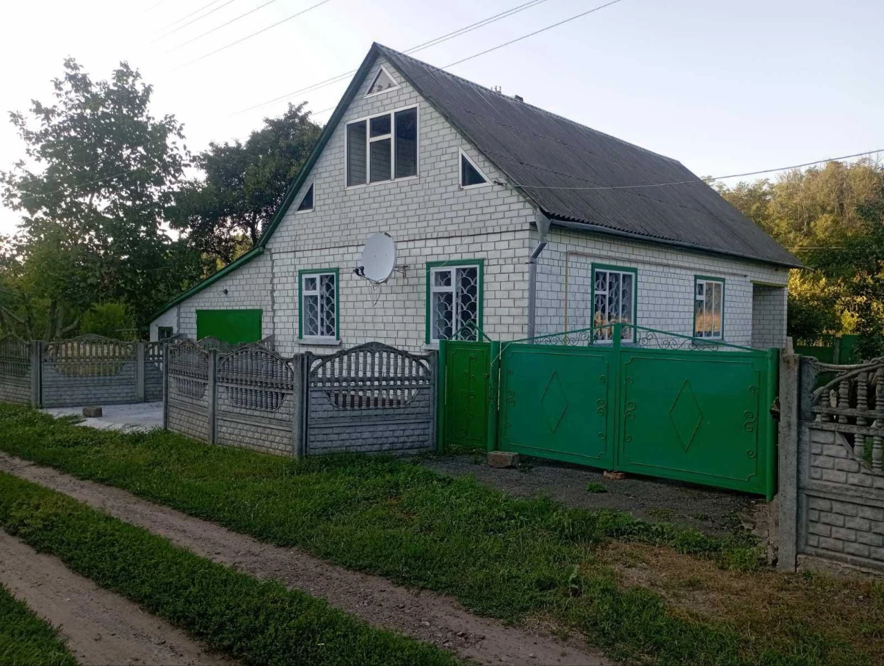 Продаж гарного будиночку м. Камянка ГОТІВКА!