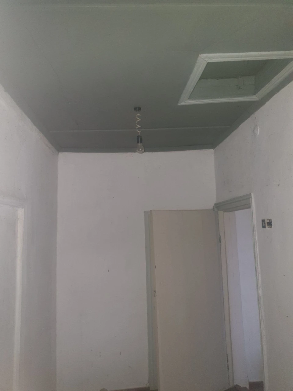 Продаю половину хати з присадибною ділянкою в Кам'янка Черка