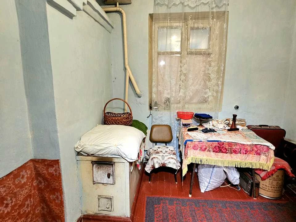 Будинок. Золотоноша, Чкалова