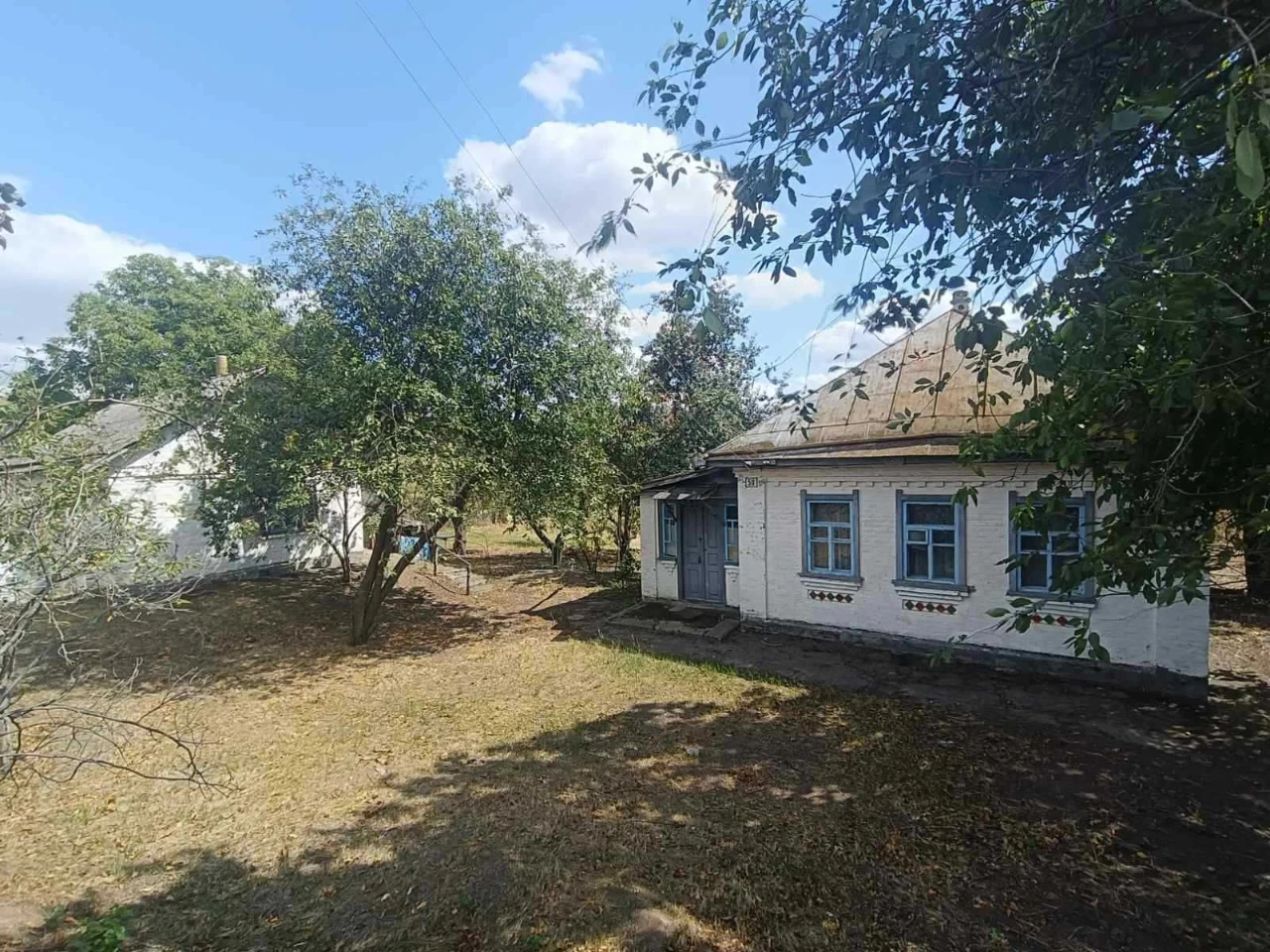 Будинок, з ділянкою 32 сот. м. Золотоноша.