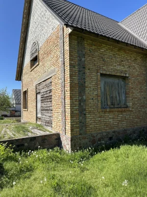 Будинок в Каневі