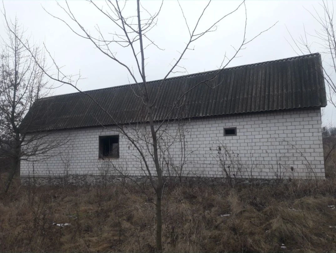 Продаю дачу недобудовану