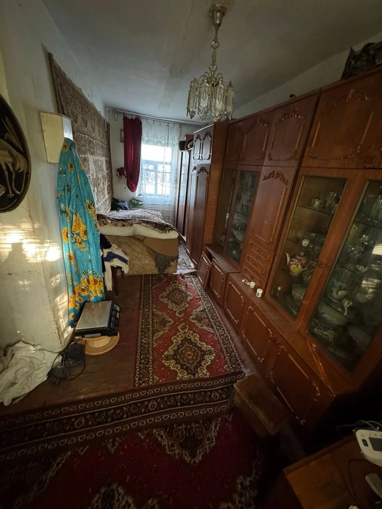 Продається пів будинку в Корсунь-Шевченківський