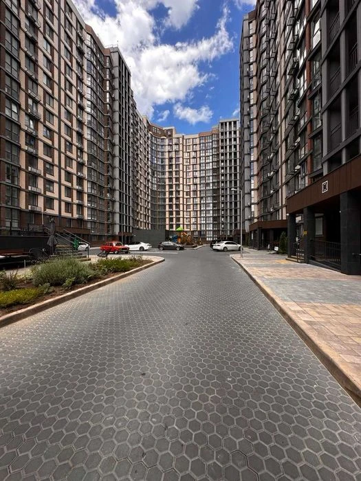 Продам 3-комн. квартиру с ЛУЧШЕЙ планировкой в ЖК "Прохоровс"