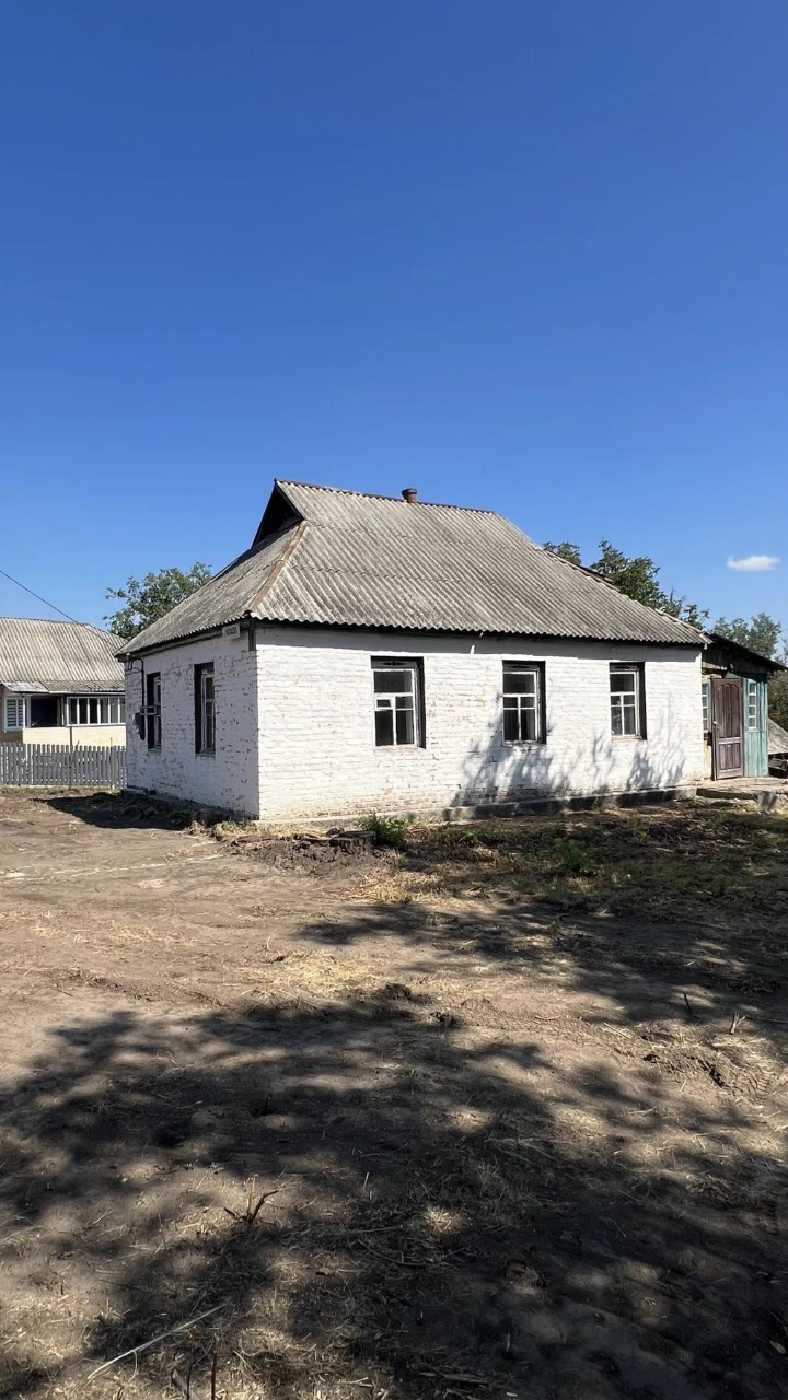 Будинок  ліс ,річка  +25 соток землі