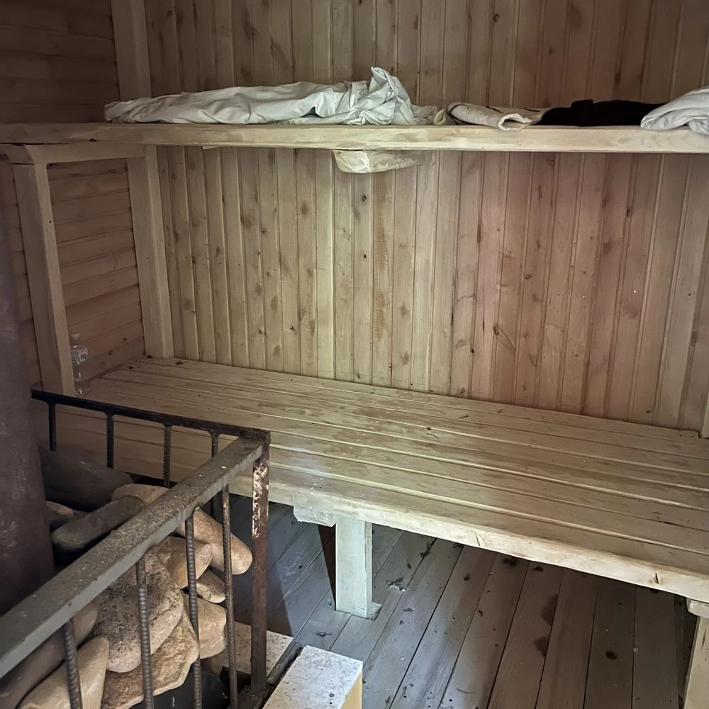 Продається 2 будинки та баня на березі р.Рось в м.Корсунь-Ше
