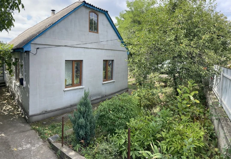 Продаж будинку в мальовничій частині міста Корсунь!