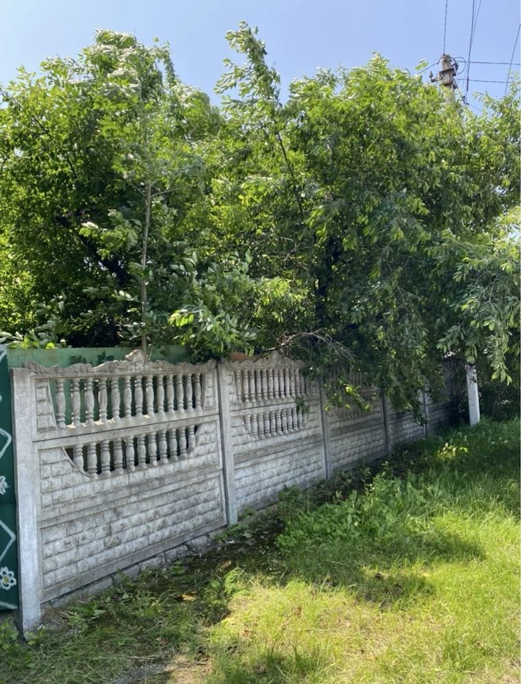 Будинок біля дороги під бізнес /Монастирище