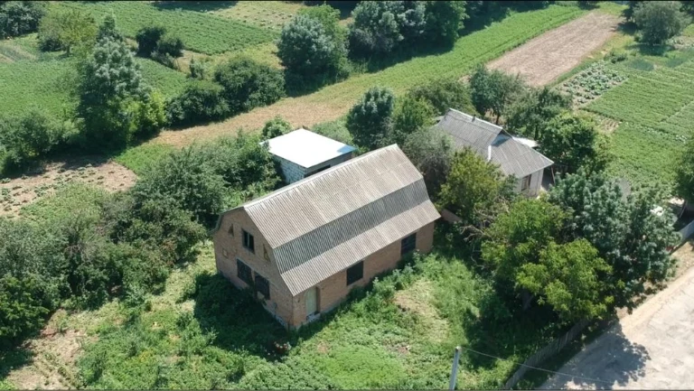 Будинок дім дача продаеться дом