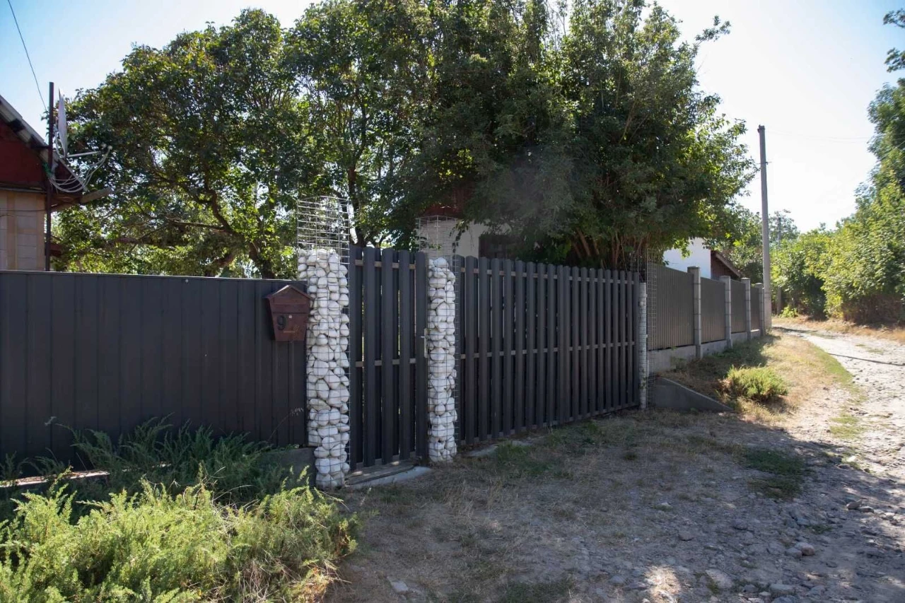 Продається умебльований будинок