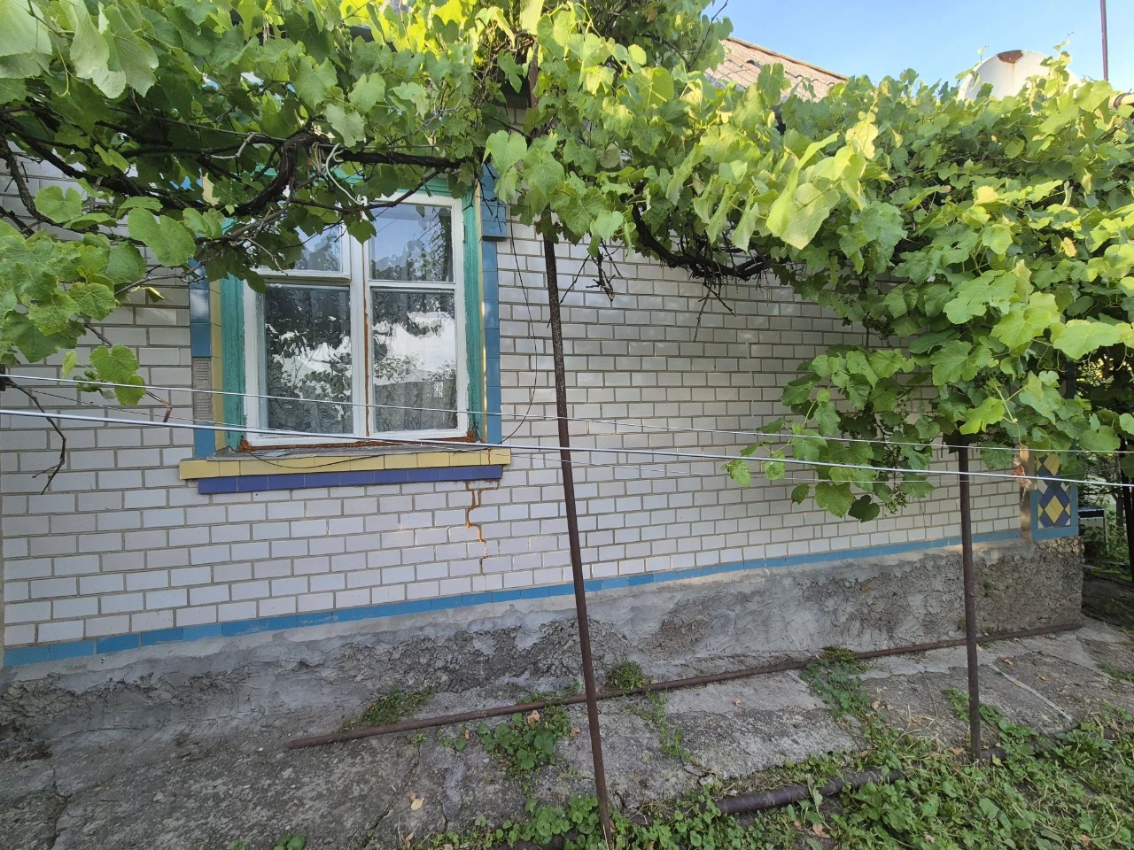 Будинок (3 кімнати)85,5кв.м із земельною ділянкою 0,2355га