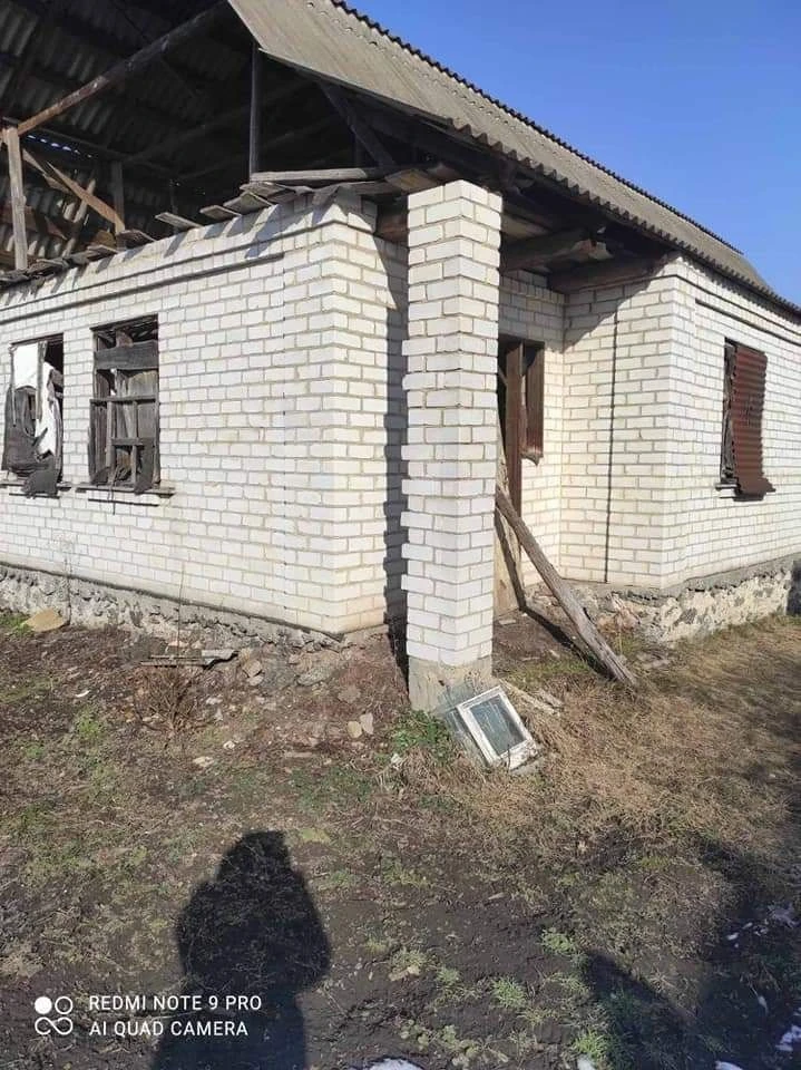 Продається недобудований будинок,на рівному місці,тихому,про
