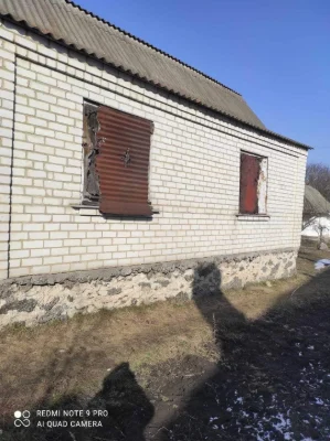 Продається недобудований будинок,на рівному місці,тихому,про