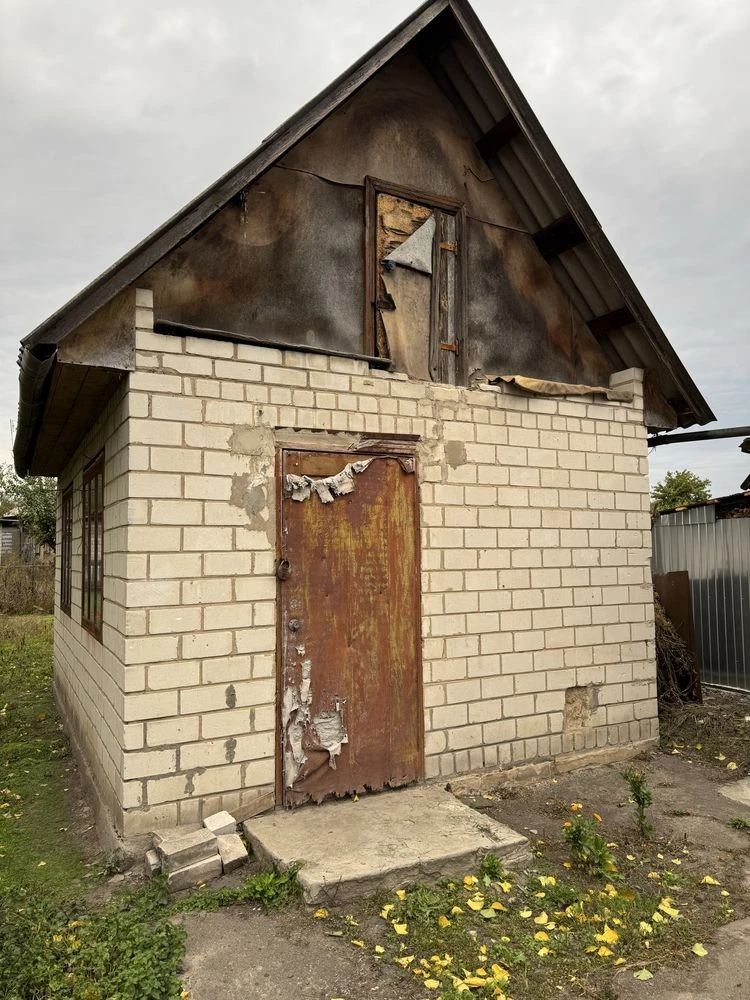 Продаж частини будинку 1/2