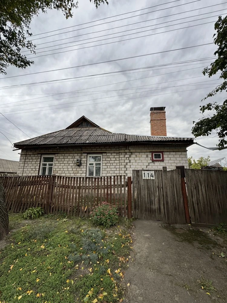 Продаж частини будинку 1/2