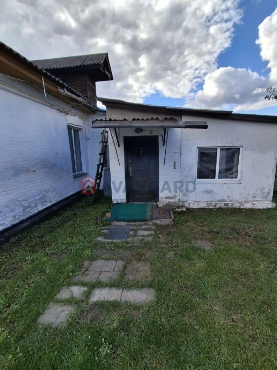 Продам 1/4 будинку в м. Сміла