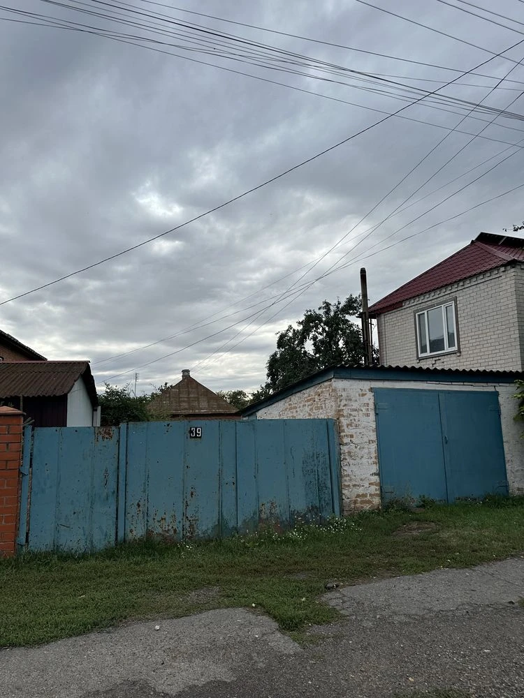 Продам Будинок з гаражем, 20 соток, 5 хв до центру