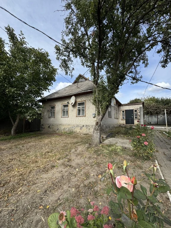 Продаж ДВОХ будинків на одній ділянці