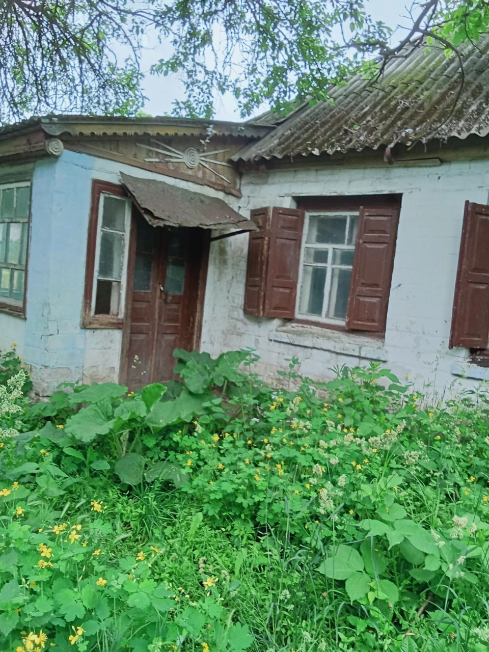 Продам ділянку в с.Будки ,вул.незалежності 9.