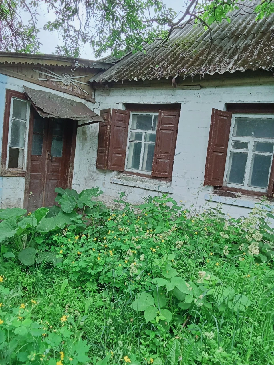 Продам ділянку в с.Будки ,вул.незалежності 9.