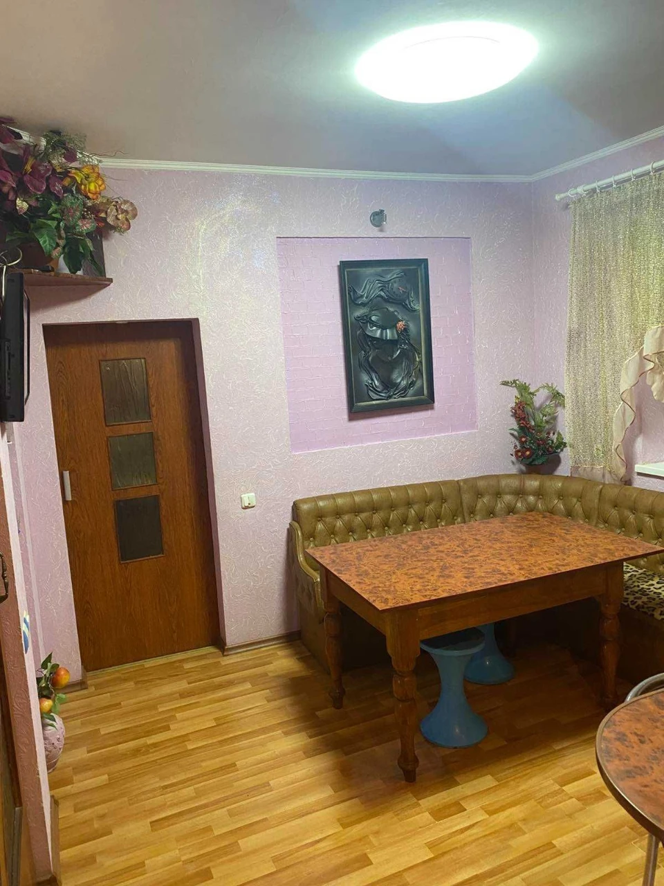 Двоповерховий будинок з усіма зручностями ( район Гора)