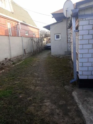 Частина будинку в центрі міста