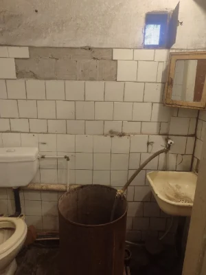 Продаж частини будинку в місті Сміла, центр міста.