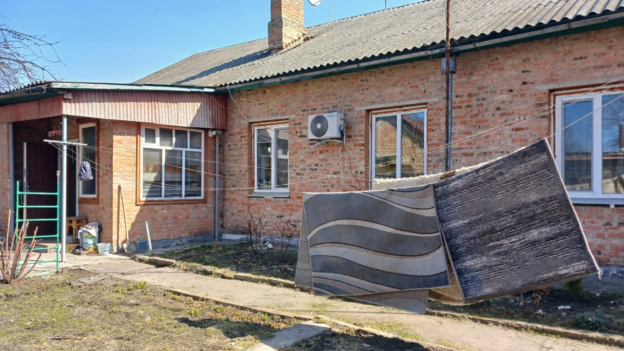 Продаж частки будинку в центрі міста